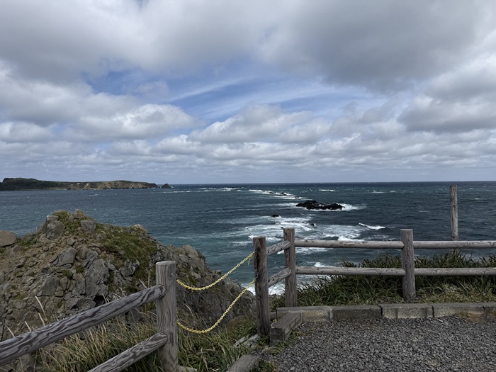 高台から見た礼文島の海岸